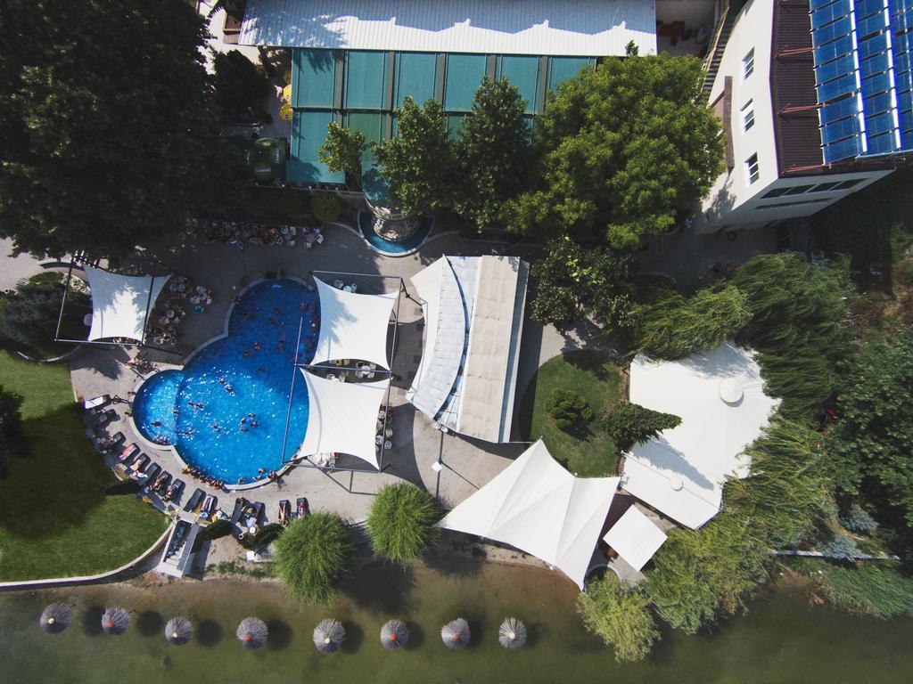Romantique Veles Hotel Buitenkant foto