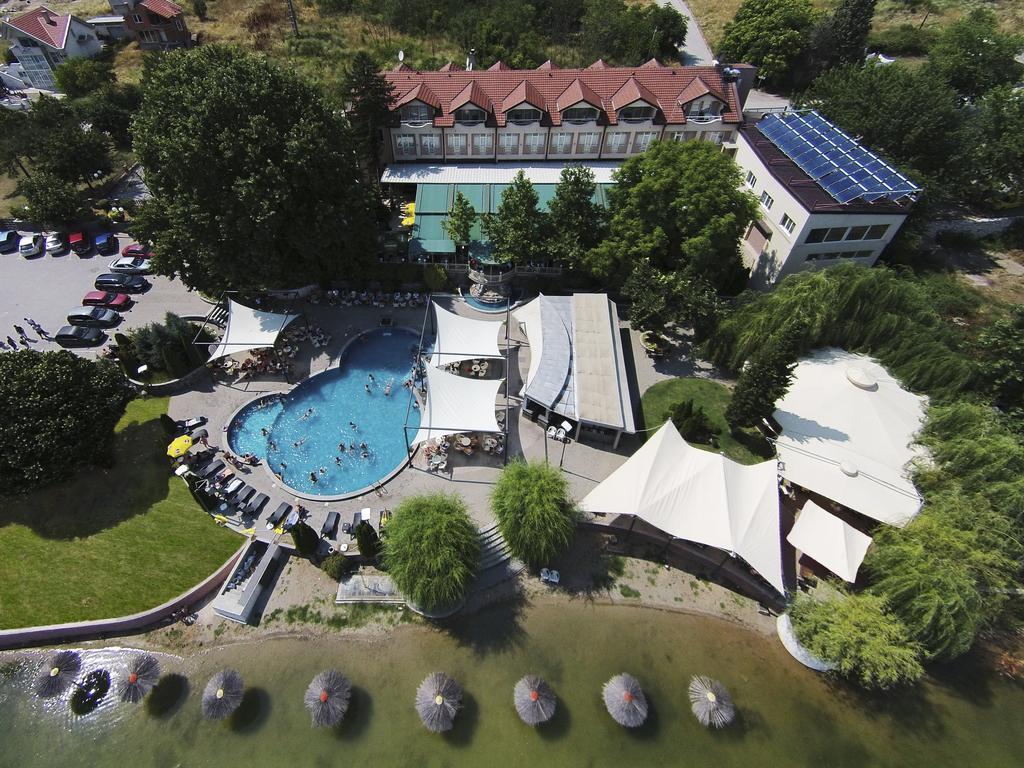 Romantique Veles Hotel Buitenkant foto