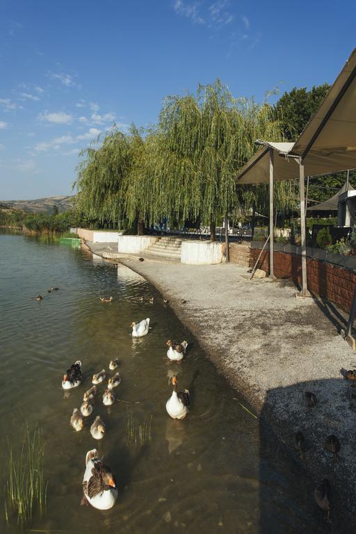 Romantique Veles Hotel Buitenkant foto