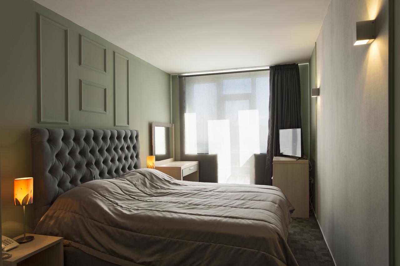 Romantique Veles Hotel Buitenkant foto