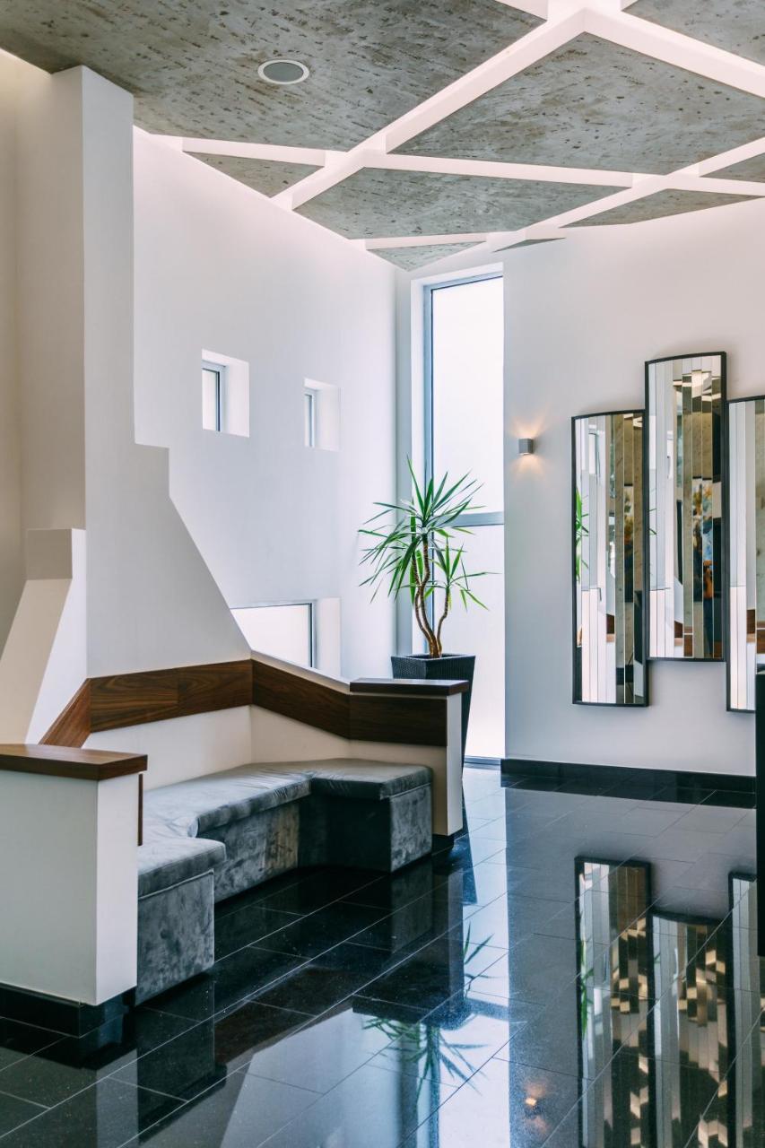 Romantique Veles Hotel Buitenkant foto