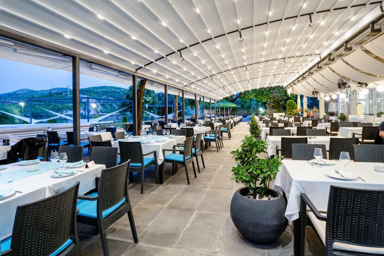 Romantique Veles Hotel Buitenkant foto